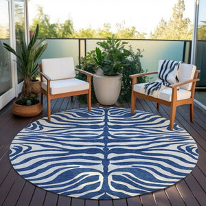Homeroots 3' Artichoke Green And Ivory Animal Print Washable Area Rug For Indoor Or Outdoor Use, Durable Style 8' Round Polyester 600632