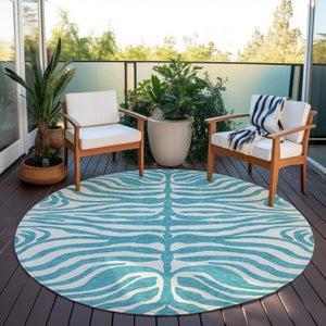 Homeroots 3' Artichoke Green And Ivory Animal Print Washable Area Rug For Indoor Or Outdoor Use, Durable Style 8' Round Polyester 600662