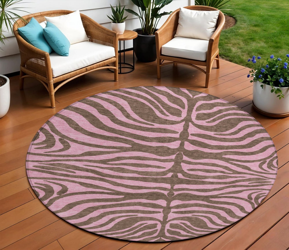 HomeRoots 5' Stylish Brown and Pink Animal Print Area Rug - Washable, Durable, Perfect for Indoor and Outdoor Use 8' Round 600668