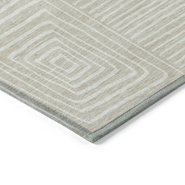 Homeroots 3' Beige And Ivory Geometric Washable Area Rug – Durable Indoor Outdoor Comfort For Any Space 3' X 5' Polyester 600720