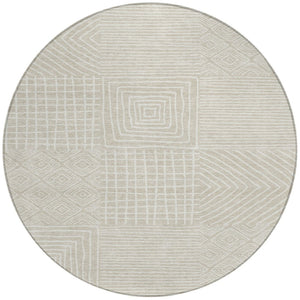 Homeroots 3' Beige And Ivory Geometric Washable Area Rug – Durable Indoor Outdoor Comfort For Any Space 8' Round Polyester 600722
