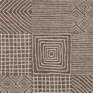 Homeroots 3' Beige And Ivory Geometric Washable Area Rug – Durable Indoor Outdoor Comfort For Any Space 10' X 14' Polyester 600731