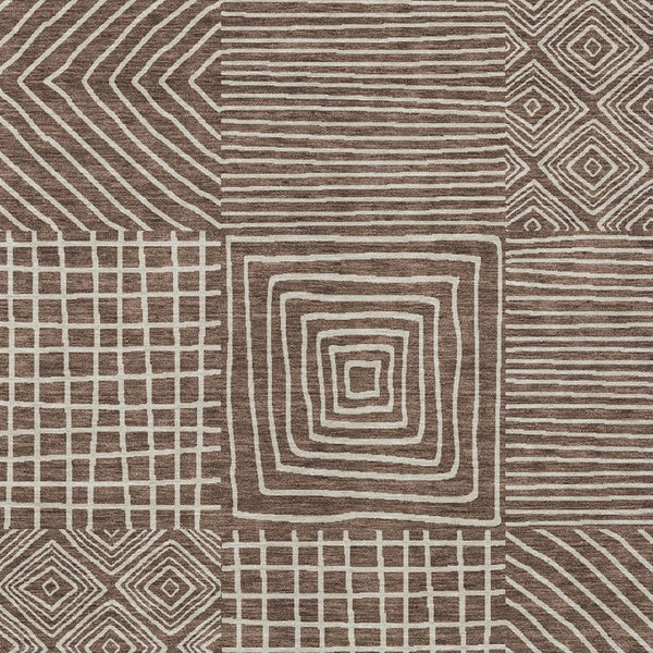 Homeroots 3' Beige And Ivory Geometric Washable Area Rug – Durable Indoor Outdoor Comfort For Any Space 10' X 14' Polyester 600731