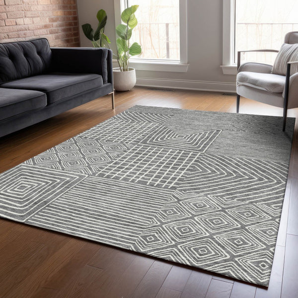 Homeroots 3' Beige And Ivory Geometric Washable Area Rug – Durable Indoor Outdoor Comfort For Any Space 3' X 5' Polyester 600732