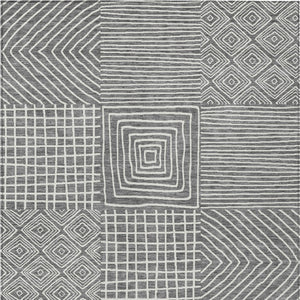 Homeroots 3' Beige And Ivory Geometric Washable Area Rug – Durable Indoor Outdoor Comfort For Any Space 5' X 8' Polyester 600733