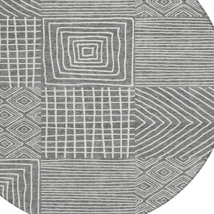 Homeroots 3' Beige And Ivory Geometric Washable Area Rug – Durable Indoor Outdoor Comfort For Any Space 8' Round Polyester 600734