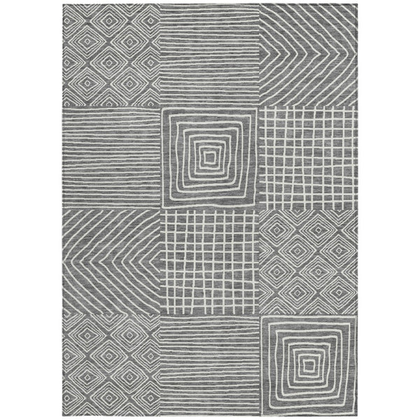 Homeroots 3' Beige And Ivory Geometric Washable Area Rug – Durable Indoor Outdoor Comfort For Any Space 8' X 10' Polyester 600735