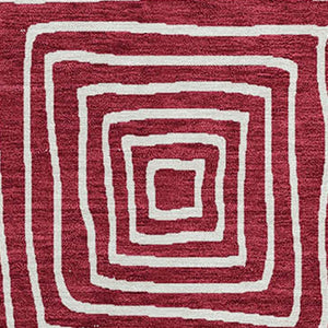 Homeroots 3' Beige And Ivory Geometric Washable Area Rug – Durable Indoor Outdoor Comfort For Any Space 10' X 14' Polyester 600743