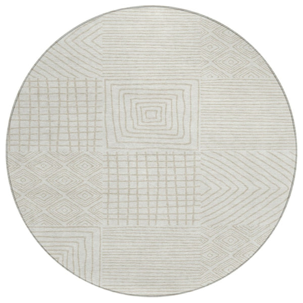 HomeRoots 5' Stylish Ivory and Beige Geometric Area Rug – Durable, Washable, Indoor/Outdoor Versatile Design 8' Round 600746