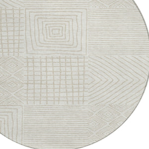 Homeroots 3' Beige And Ivory Geometric Washable Area Rug – Durable Indoor Outdoor Comfort For Any Space 8' Round Polyester 600746