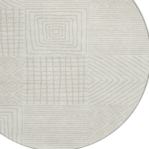 Homeroots 3' Beige And Ivory Geometric Washable Area Rug – Durable Indoor Outdoor Comfort For Any Space 8' Round Polyester 600746