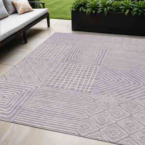Homeroots 3' Beige And Ivory Geometric Washable Area Rug – Durable Indoor Outdoor Comfort For Any Space 5' X 8' Polyester 600751
