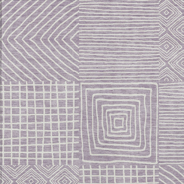 Homeroots 3' Beige And Ivory Geometric Washable Area Rug – Durable Indoor Outdoor Comfort For Any Space 9' X 12' Polyester 600754