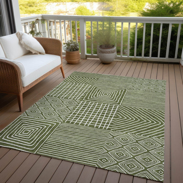 Homeroots 3' Beige And Ivory Geometric Washable Area Rug – Durable Indoor Outdoor Comfort For Any Space 3' X 5' Polyester 600762