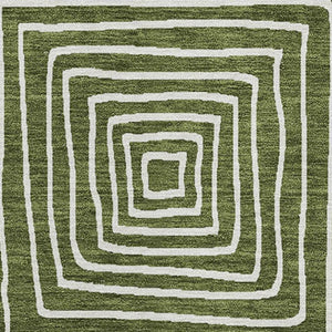 Homeroots 3' Beige And Ivory Geometric Washable Area Rug – Durable Indoor Outdoor Comfort For Any Space 8' X 10' Polyester 600765