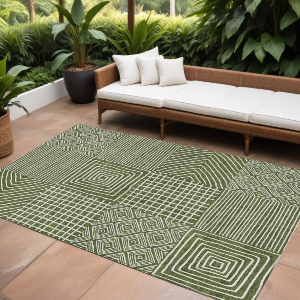 HomeRoots 9' Olive Green & Ivory Geometric Area Rug – Stylish, Washable, Durable for Indoor & Outdoor Use! 600766