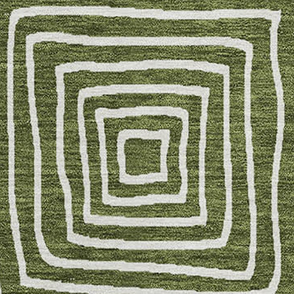 Homeroots 3' Beige And Ivory Geometric Washable Area Rug – Durable Indoor Outdoor Comfort For Any Space 9' X 12' Polyester 600766