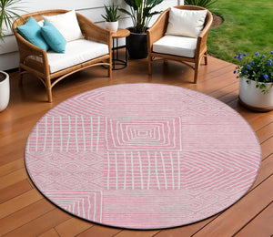Homeroots 3' Beige And Ivory Geometric Washable Area Rug – Durable Indoor Outdoor Comfort For Any Space 8' Round Polyester 600770