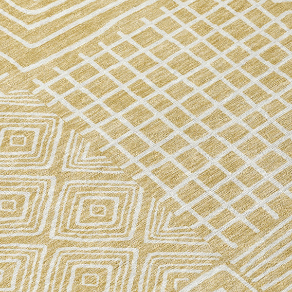 Homeroots 3' Beige And Ivory Geometric Washable Area Rug – Durable Indoor Outdoor Comfort For Any Space 3' X 5' Polyester 600786