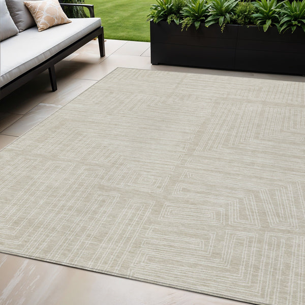 Homeroots 3' Beige And Ivory Geometric Washable Area Rug - Perfect For Indoor And Outdoor Spaces! 5' X 8' Polyester 600793