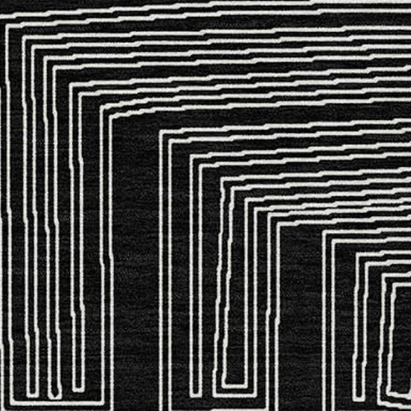 Homeroots 3' Beige And Ivory Geometric Washable Area Rug - Perfect For Indoor And Outdoor Spaces! 8' X 10' Polyester 600801