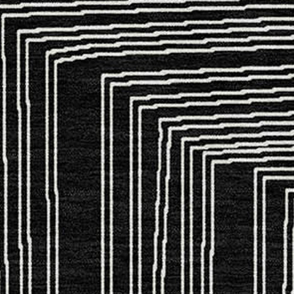 Homeroots 3' Beige And Ivory Geometric Washable Area Rug - Perfect For Indoor And Outdoor Spaces! 10' X 14' Polyester 600803