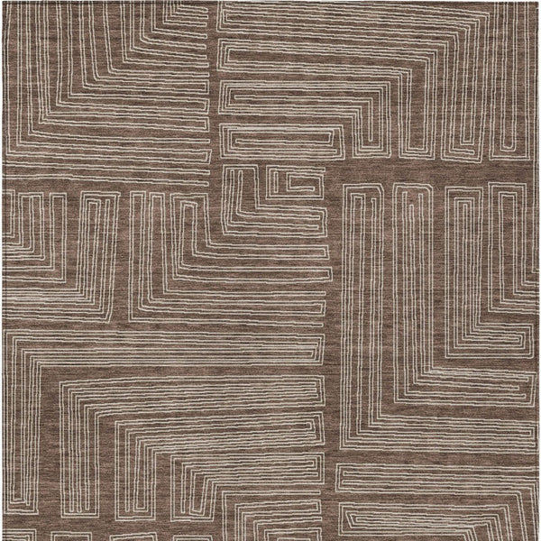 Homeroots 3' Beige And Ivory Geometric Washable Area Rug - Perfect For Indoor And Outdoor Spaces! 10' X 14' Polyester 600809