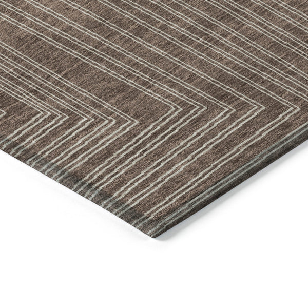 Homeroots 3' Beige And Ivory Geometric Washable Area Rug - Perfect For Indoor And Outdoor Spaces! 10' X 14' Polyester 600809