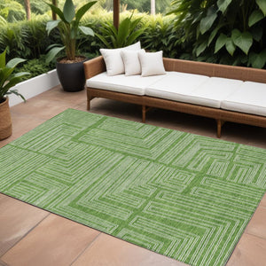 Homeroots 3' Beige And Ivory Geometric Washable Area Rug - Perfect For Indoor And Outdoor Spaces! 9' X 12' Polyester 600820