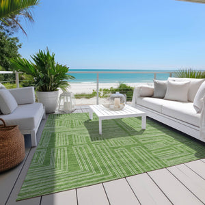 Homeroots 3' Beige And Ivory Geometric Washable Area Rug - Perfect For Indoor And Outdoor Spaces! 9' X 12' Polyester 600820