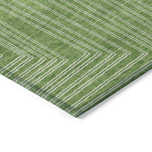 Homeroots 3' Beige And Ivory Geometric Washable Area Rug - Perfect For Indoor And Outdoor Spaces! 10' X 14' Polyester 600821