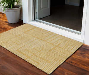 Homeroots 3' Beige And Ivory Geometric Washable Area Rug - Perfect For Indoor And Outdoor Spaces! 3' X 5' Polyester 600822