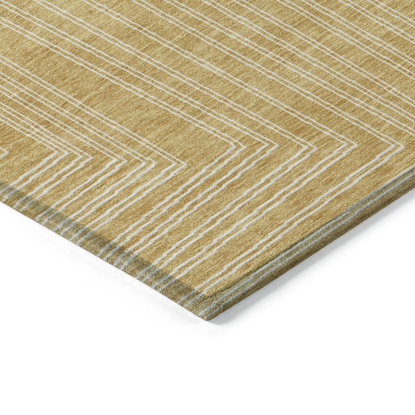 Homeroots 3' Beige And Ivory Geometric Washable Area Rug - Perfect For Indoor And Outdoor Spaces! 5' X 8' Polyester 600823