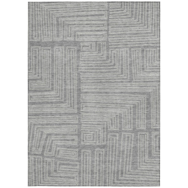 Homeroots 3' Beige And Ivory Geometric Washable Area Rug - Perfect For Indoor And Outdoor Spaces! 5' X 8' Polyester 600829