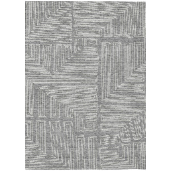 HomeRoots 5' Gray and Ivory Geometric Area Rug - Stylish, Machine Washable Indoor/Outdoor Design for Any Space 5' X 8' 600829