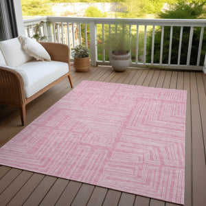 Homeroots 3' Beige And Ivory Geometric Washable Area Rug - Perfect For Indoor And Outdoor Spaces! 8' X 10' Polyester 600849
