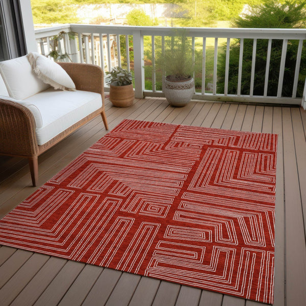 Homeroots 3' Beige And Ivory Geometric Washable Area Rug - Perfect For Indoor And Outdoor Spaces! 3' X 5' Polyester 600858