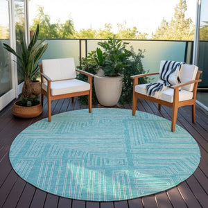 Homeroots 3' Beige And Ivory Geometric Washable Area Rug - Perfect For Indoor And Outdoor Spaces! 8' Round Polyester 600866