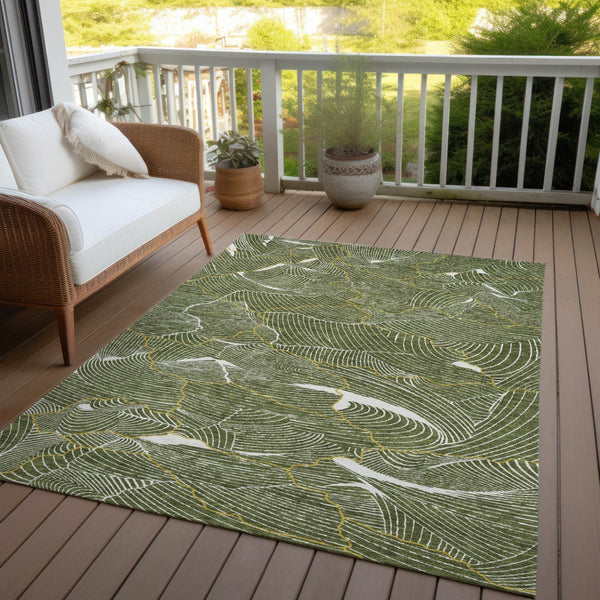 Homeroots 3' Aqua And Ivory Abstract Washable Indoor-outdoor Area Rug For Stylish Living Spaces & Patios 8' X 10' Polyester 601077