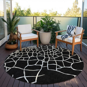 Homeroots 3' Beige And Tan Abstract Washable Area Rug For Indoor And Outdoor Spaces, Stain Resistant Design 8' Round Polyester 601106