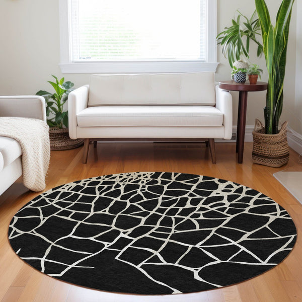 Homeroots 3' Beige And Tan Abstract Washable Area Rug For Indoor And Outdoor Spaces, Stain Resistant Design 8' Round Polyester 601106