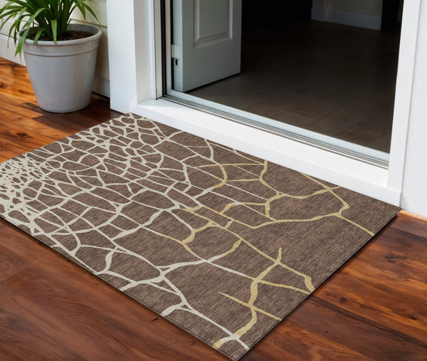 Homeroots 3' Beige And Tan Abstract Washable Area Rug For Indoor And Outdoor Spaces, Stain Resistant Design 3' X 5' Polyester 601110