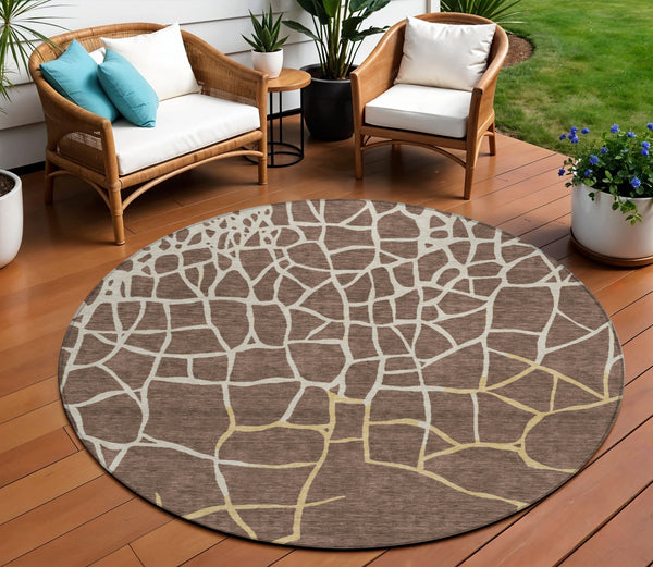 Homeroots 3' Beige And Tan Abstract Washable Area Rug For Indoor And Outdoor Spaces, Stain Resistant Design 8' Round Polyester 601112