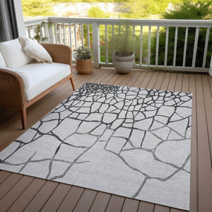 Homeroots 3' Beige And Tan Abstract Washable Area Rug For Indoor And Outdoor Spaces, Stain Resistant Design 3' X 5' Polyester 601128