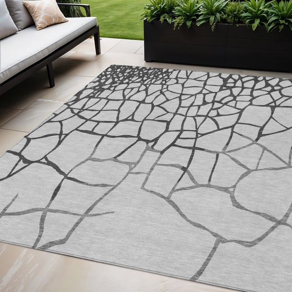 Homeroots 3' Beige And Tan Abstract Washable Area Rug For Indoor And Outdoor Spaces, Stain Resistant Design 5' X 8' Polyester 601129