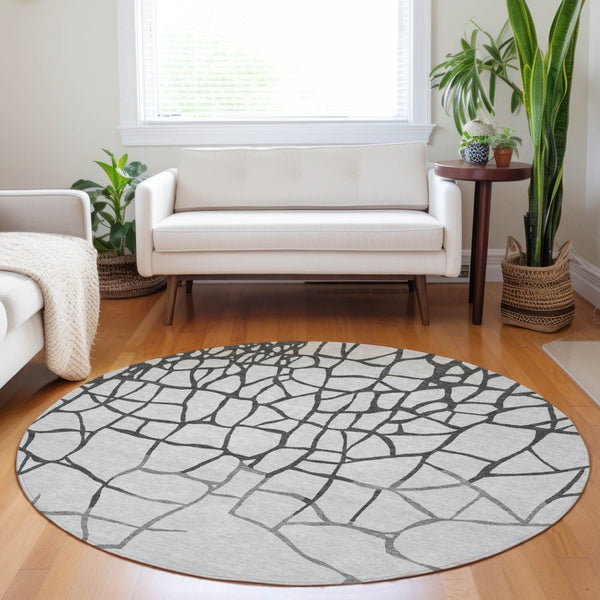 Homeroots 3' Beige And Tan Abstract Washable Area Rug For Indoor And Outdoor Spaces, Stain Resistant Design 8' Round Polyester 601130