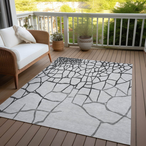 Homeroots 3' Beige And Tan Abstract Washable Area Rug For Indoor And Outdoor Spaces, Stain Resistant Design 8' X 10' Polyester 601131