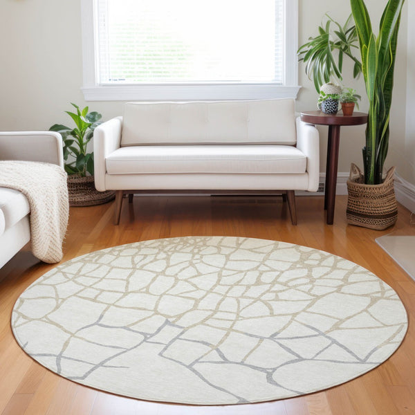 Homeroots 3' Beige And Tan Abstract Washable Area Rug For Indoor And Outdoor Spaces, Stain Resistant Design 8' Round Polyester 601136
