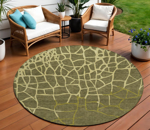 Homeroots 3' Beige And Tan Abstract Washable Area Rug For Indoor And Outdoor Spaces, Stain Resistant Design 8' Round Polyester 601154