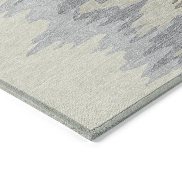 Homeroots 3' Stylish Abstract Beige Brown Gray Washable Indoor Outdoor Area Rug For Versatile Spaces 8' Round Polyester 601172